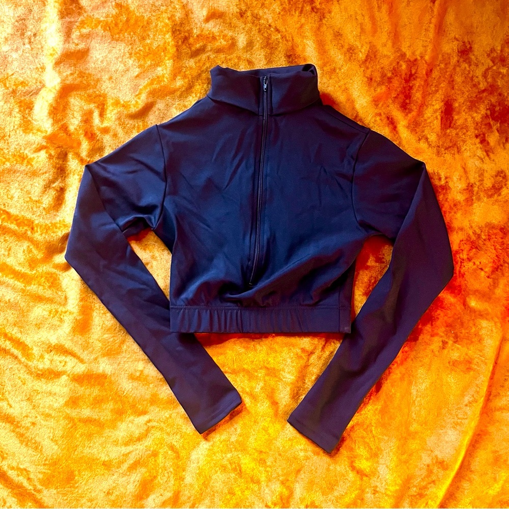 Capezio black crop top — long sleeve